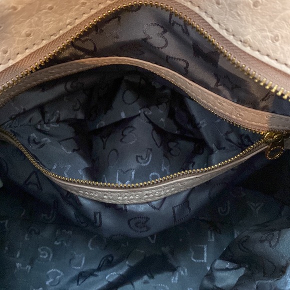 MARC BY MARC JACOBS Ostrich embossed handbag - Picture 7 of 8